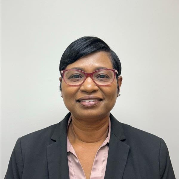 Elaine Saunders